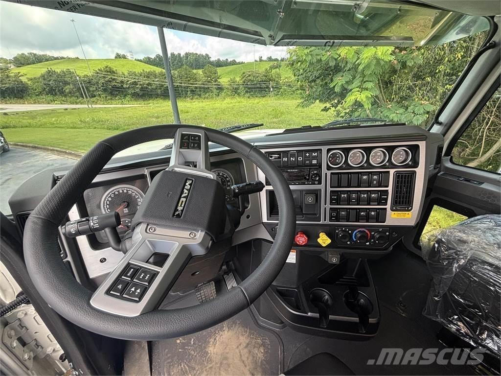 Mack PI64T Truck Tractor Units