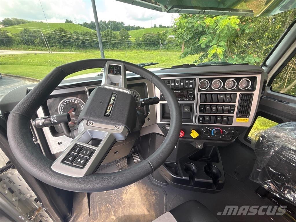 Mack PI64T Truck Tractor Units
