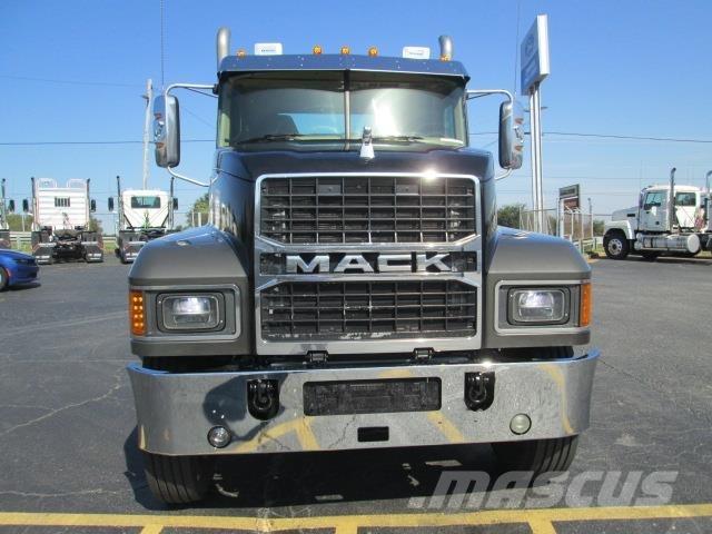 Mack PI64T Truck Tractor Units