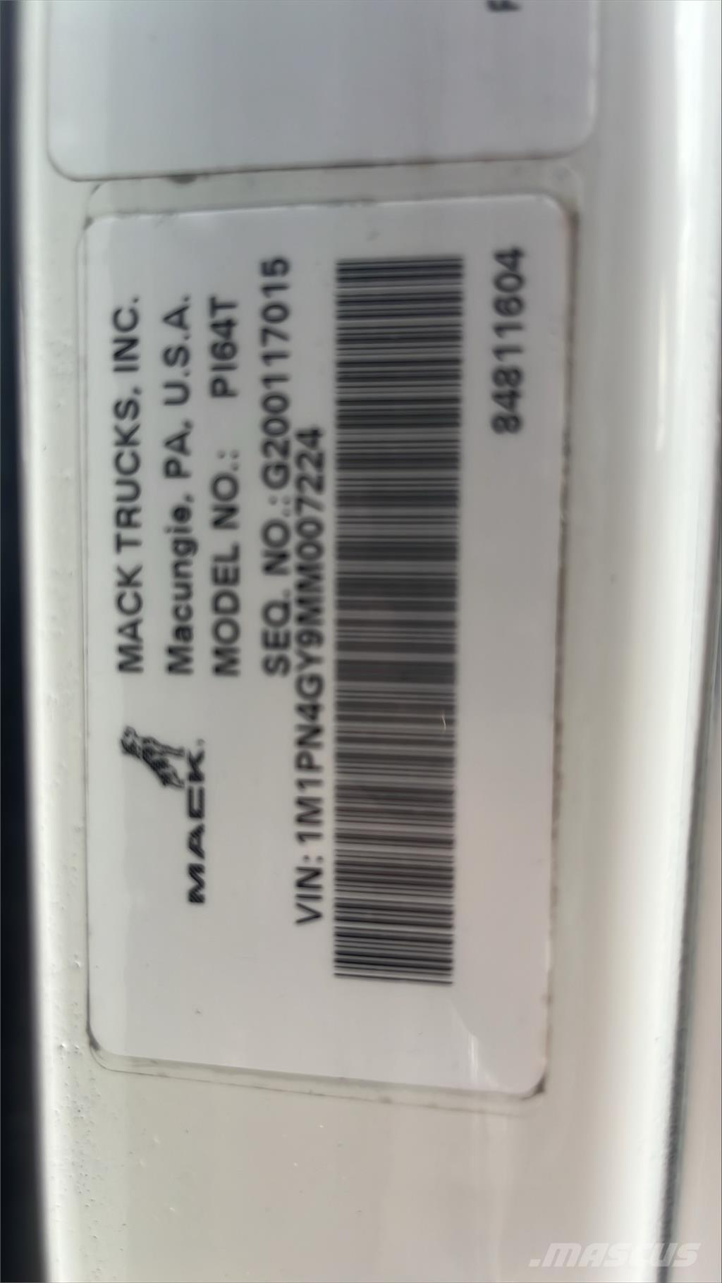 Mack PI64T Truck Tractor Units