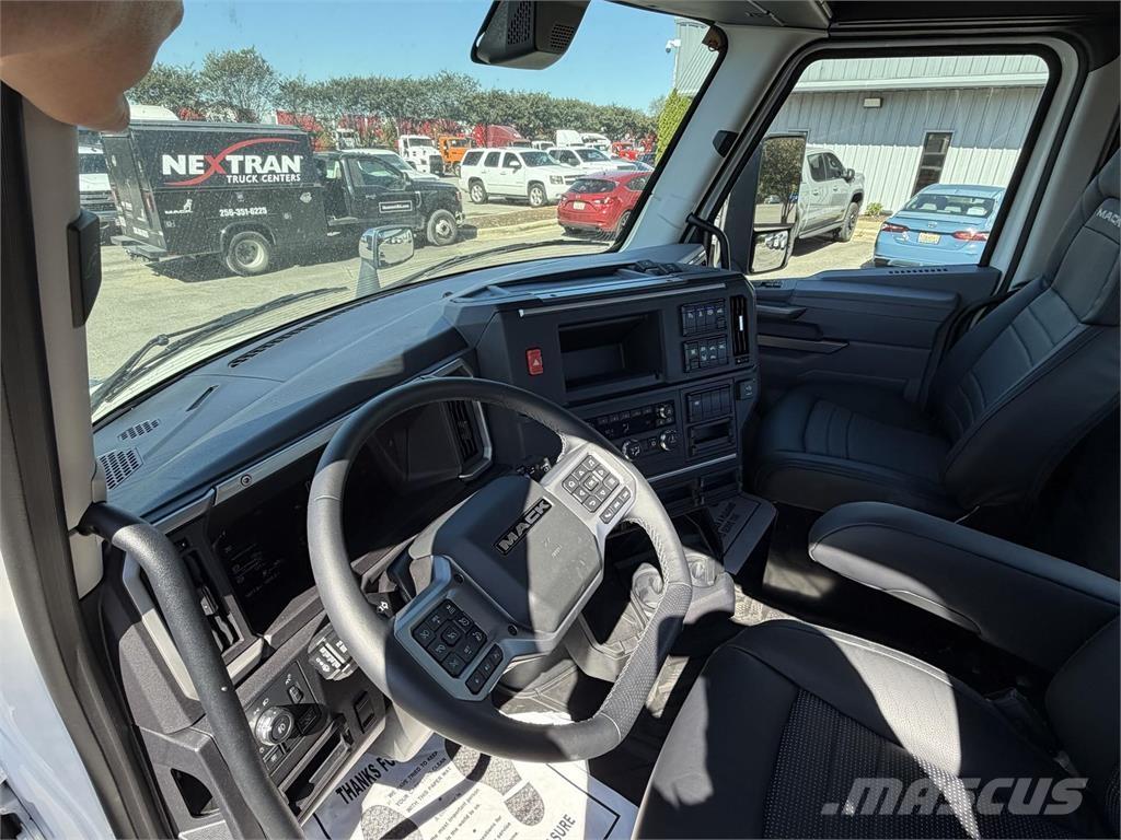 Mack PR64T Truck Tractor Units