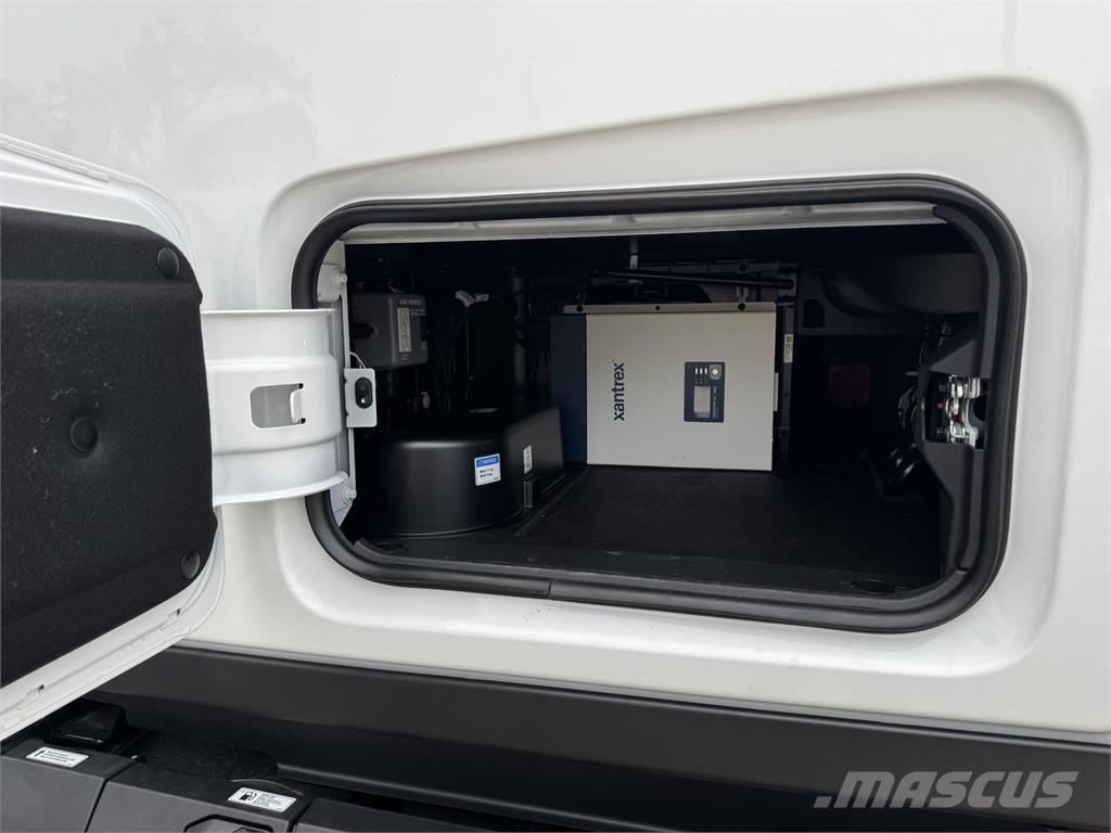 Mack PR64T Truck Tractor Units