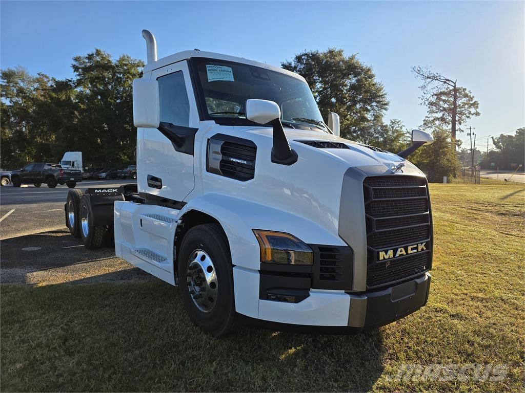 Mack PR64T Truck Tractor Units