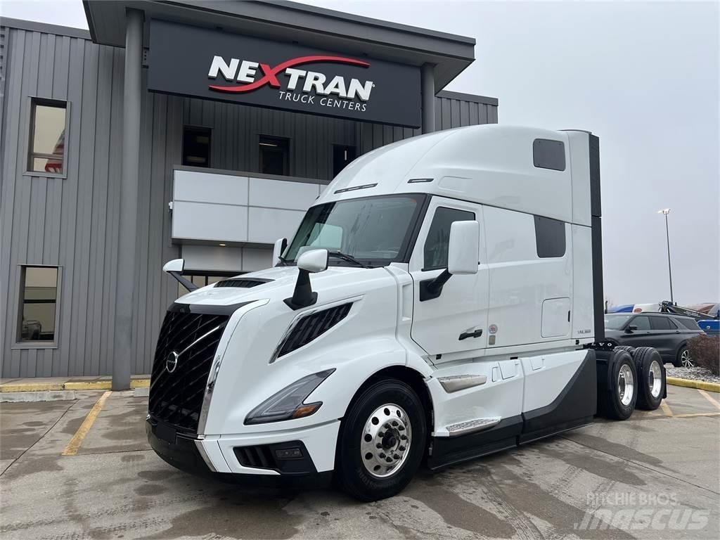 Volvo NEW VNL860 Truck Tractor Units