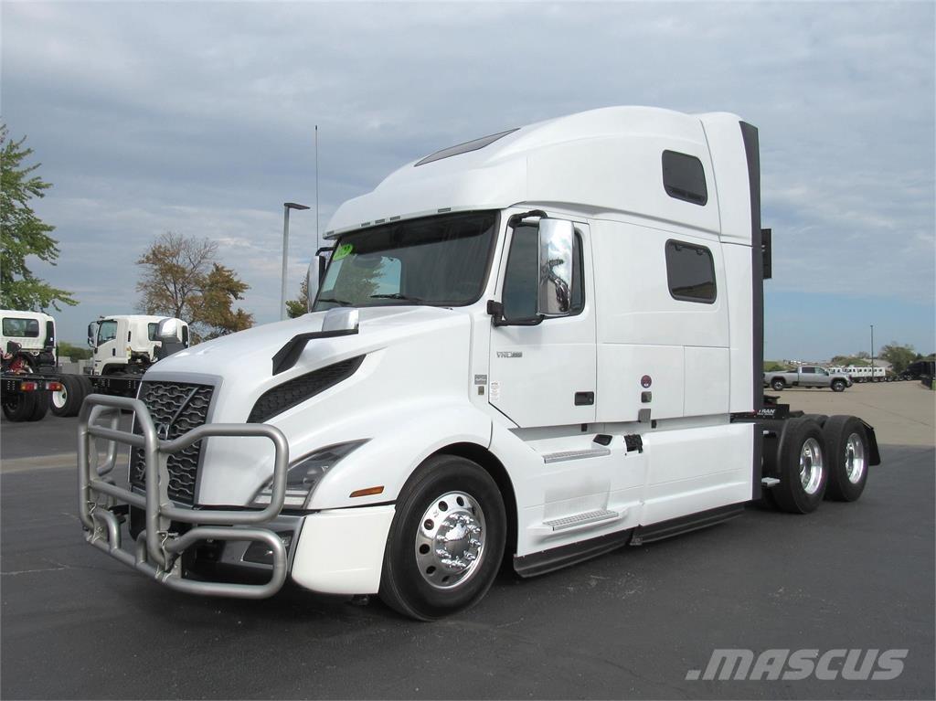 Volvo VNL 860 Truck Tractor Units