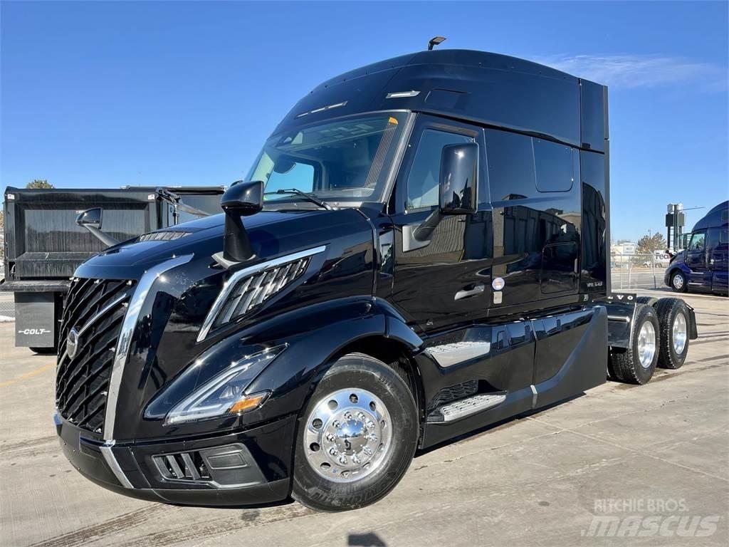 Volvo VNL64T640 Truck Tractor Units