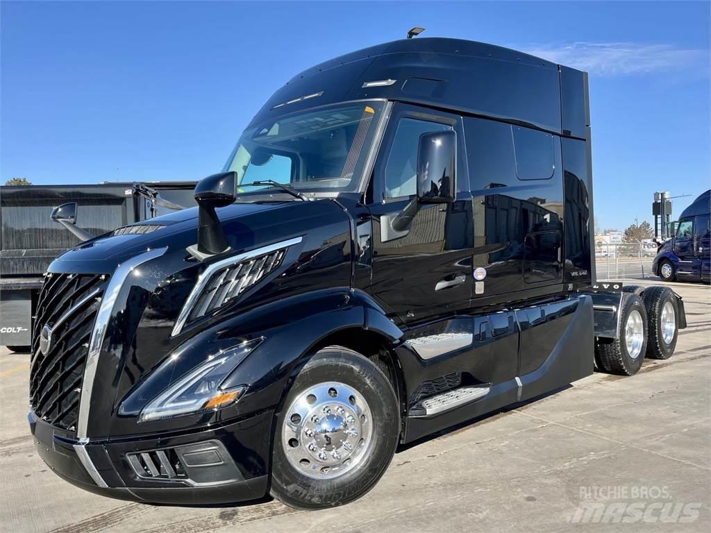 Volvo VNL64T640 Truck Tractor Units