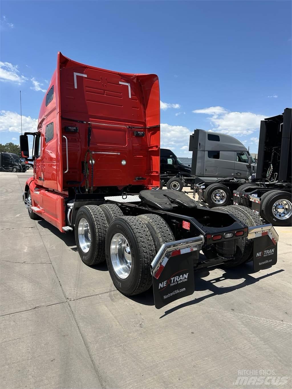 Volvo VNL64T760 Truck Tractor Units