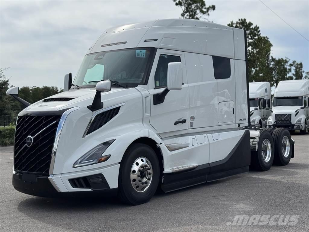 Volvo VNL64T840 Truck Tractor Units