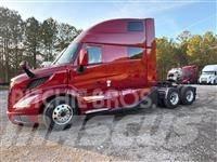 Volvo VNL64T860 Truck Tractor Units