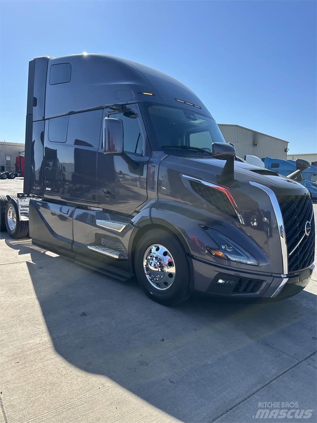 Volvo VNL64T860 Truck Tractor Units