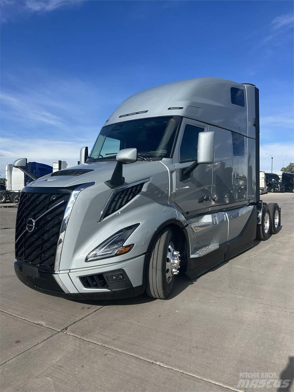Volvo VNL64T860 Truck Tractor Units