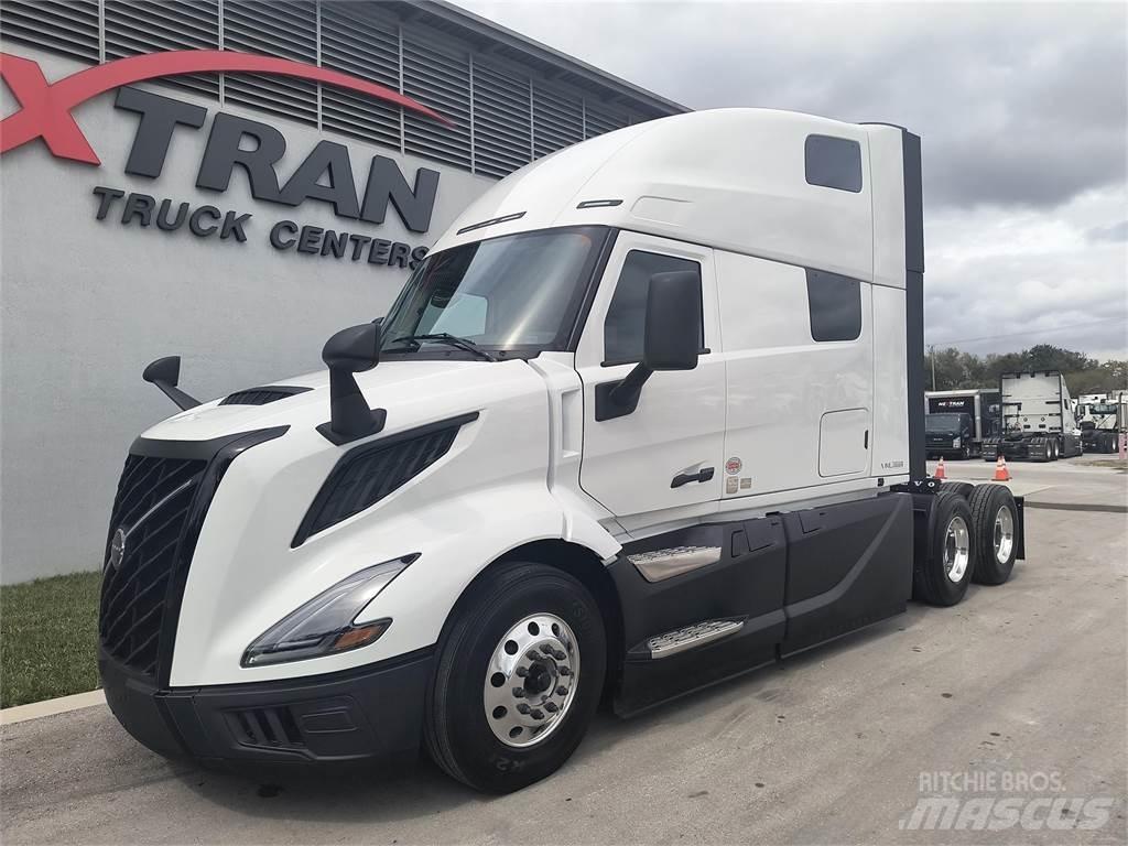 Volvo VNL64T860 Truck Tractor Units