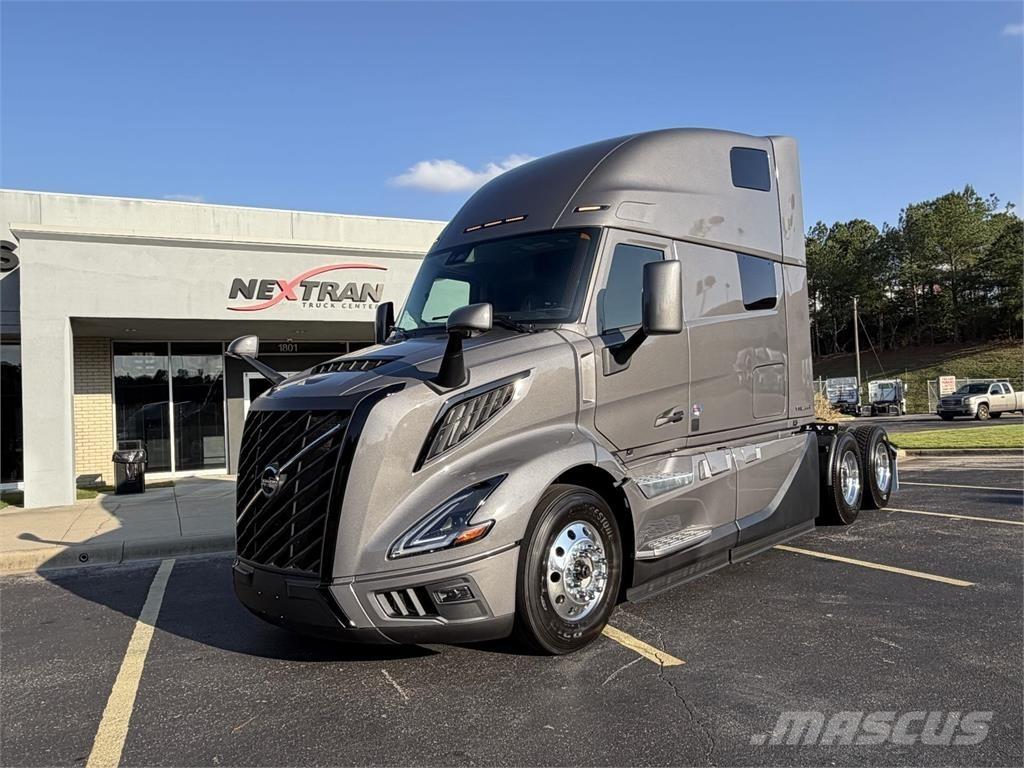Volvo VNL64T860 Truck Tractor Units