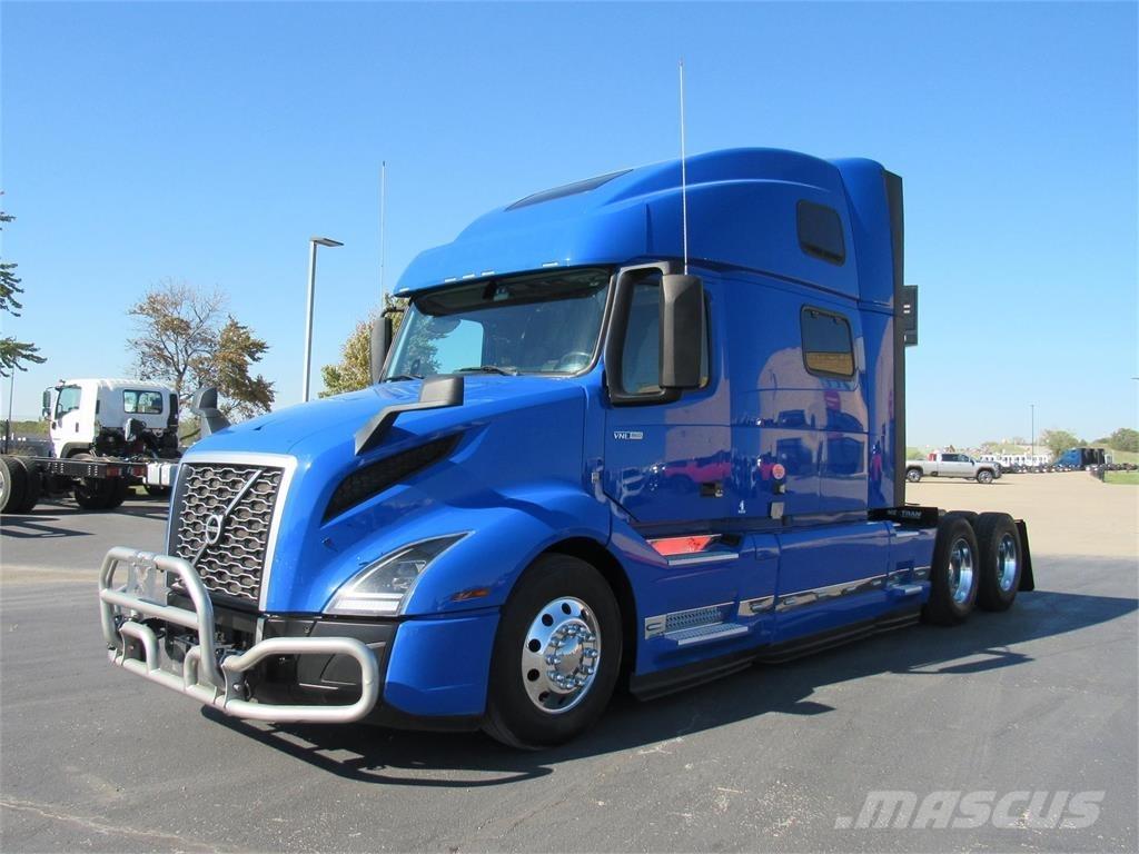 Volvo VNL860 Truck Tractor Units