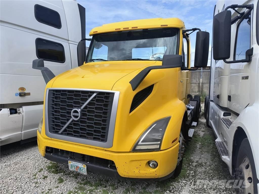 Volvo VNR64T Truck Tractor Units