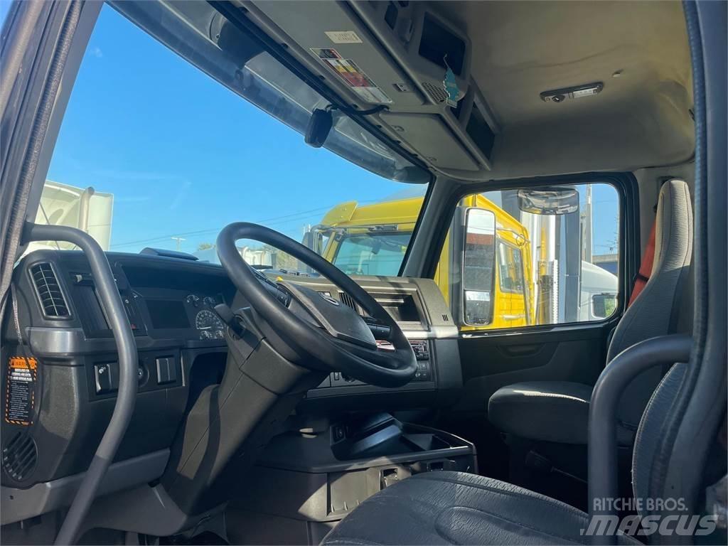 Volvo VNR64T Truck Tractor Units