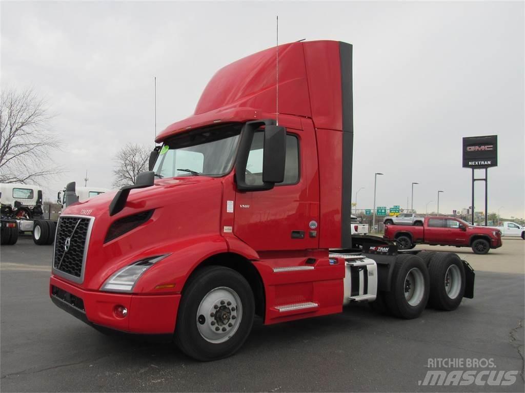 Volvo VNR64T300 Truck Tractor Units
