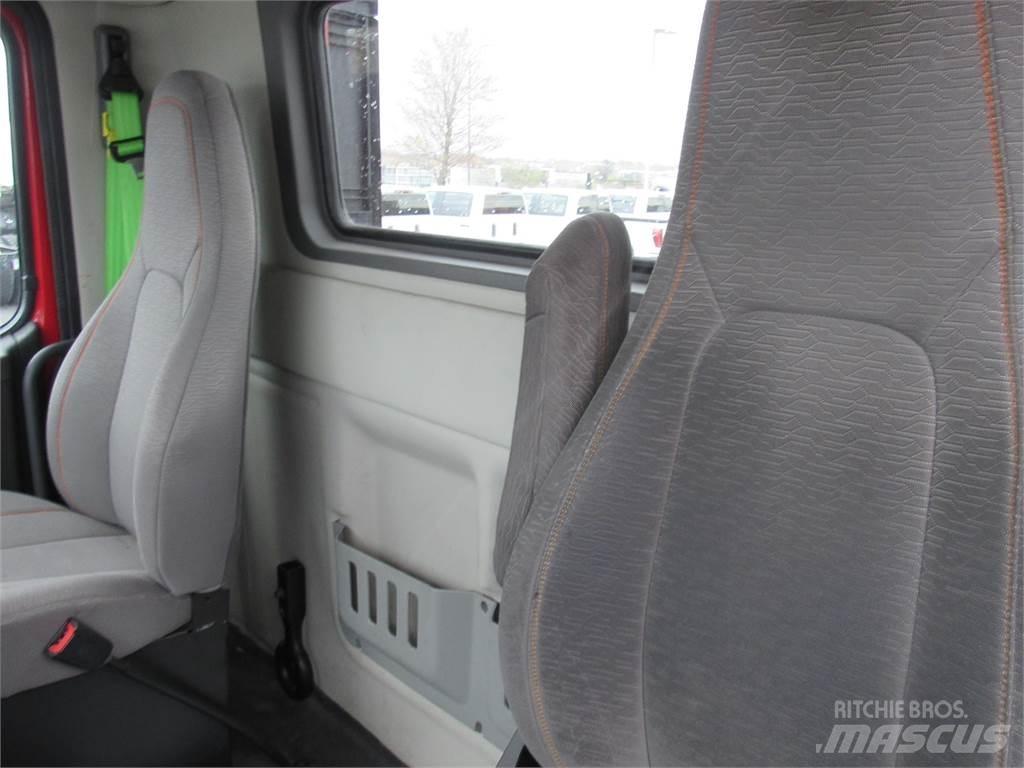 Volvo VNR64T300 Truck Tractor Units