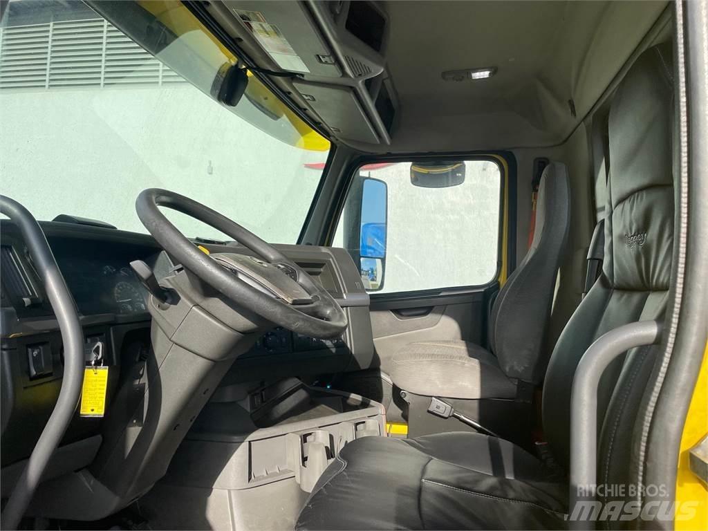 Volvo VNR64T300 Truck Tractor Units