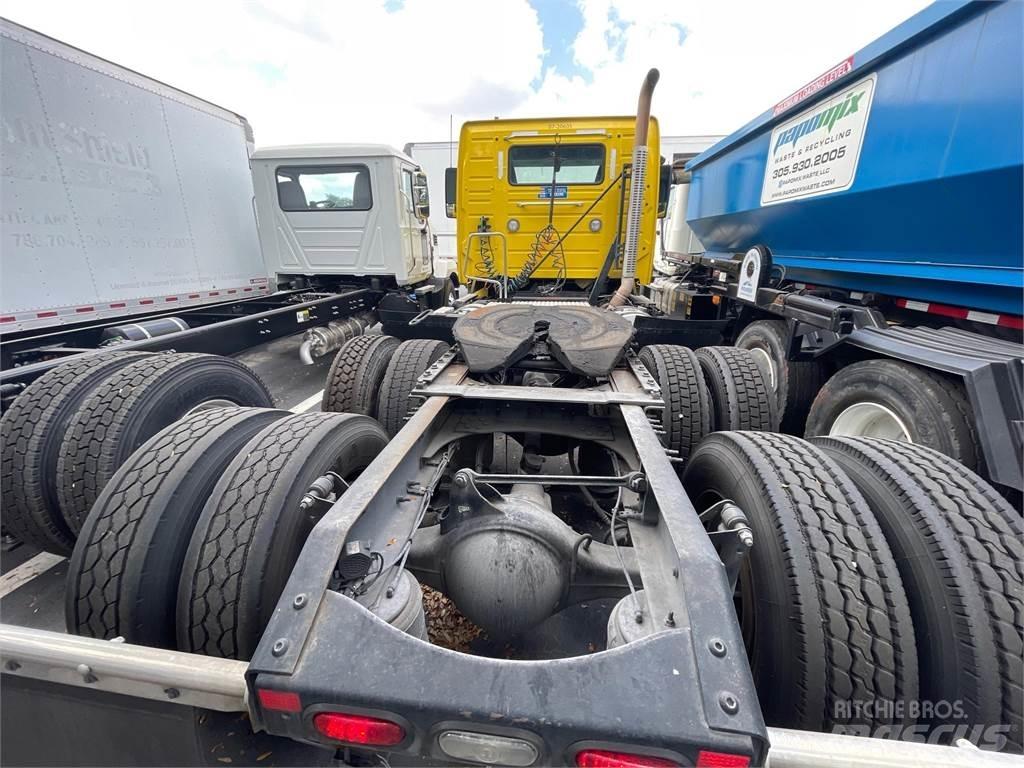 Volvo VNR64T300 Truck Tractor Units