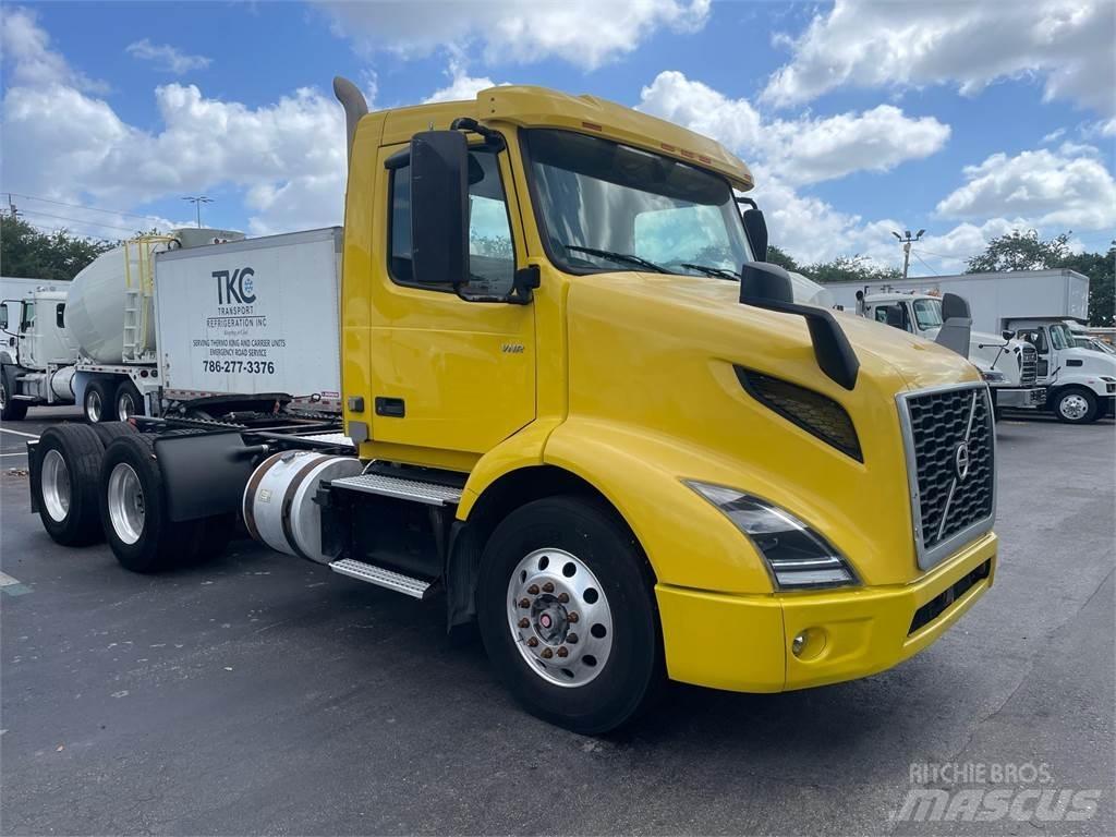 Volvo VNR64T300 Truck Tractor Units
