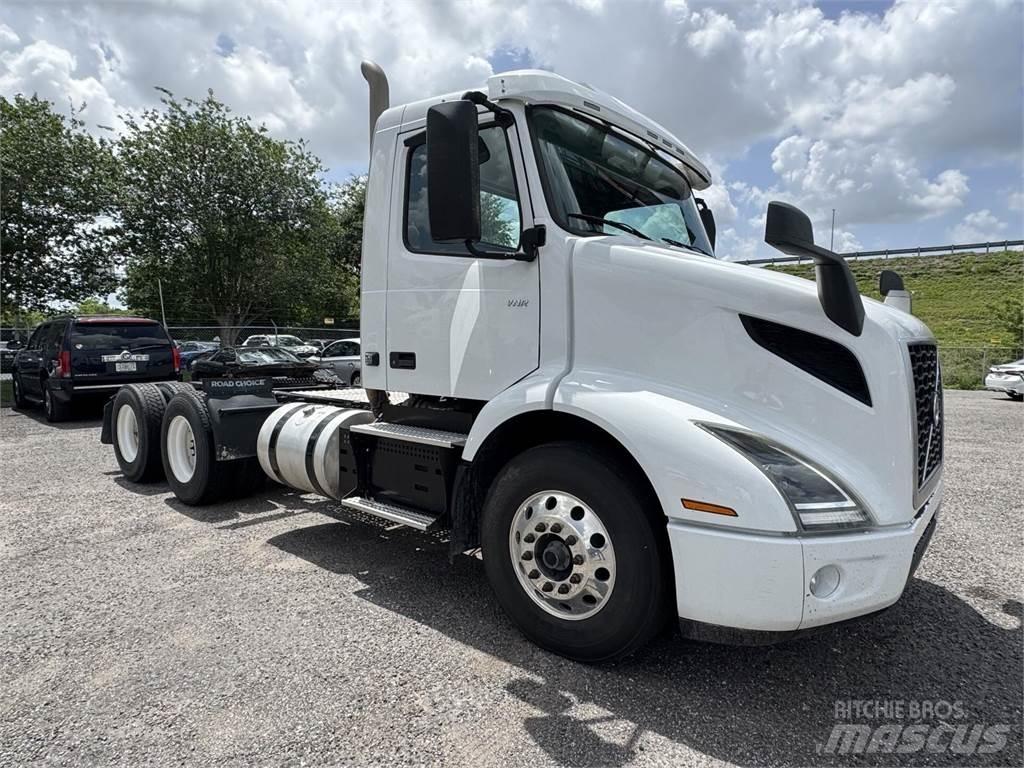 Volvo VNR64T300 Truck Tractor Units