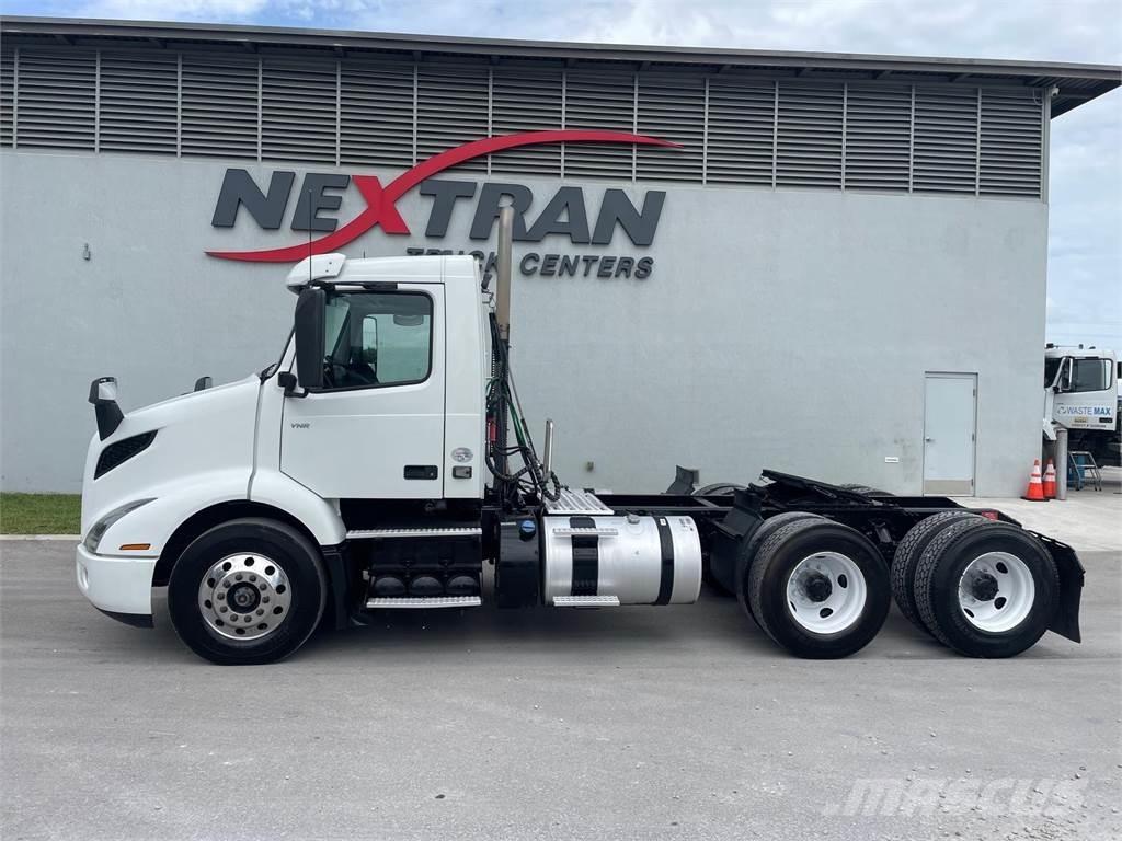Volvo VNR64T300 Truck Tractor Units