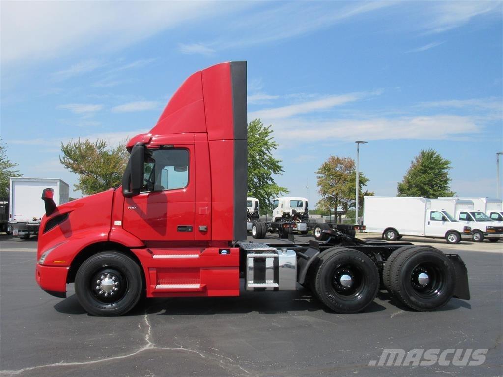 Volvo VNR64T300 Truck Tractor Units
