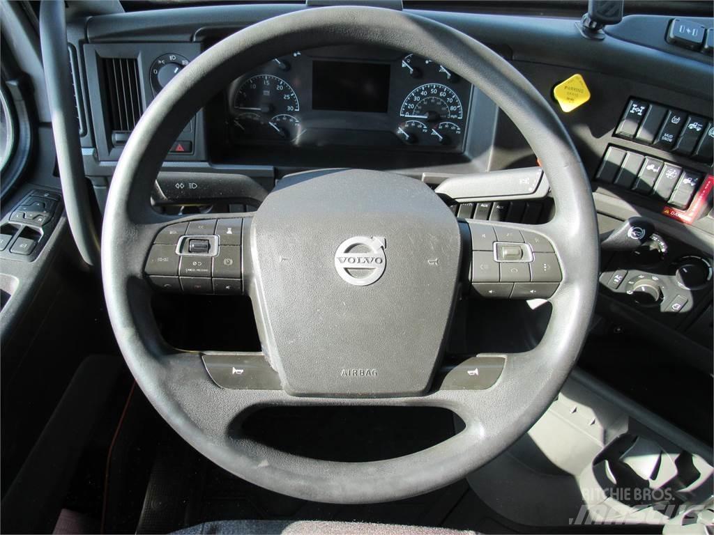 Volvo VNR64T400 Truck Tractor Units
