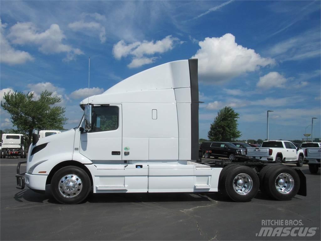 Volvo VNR64T640 Truck Tractor Units