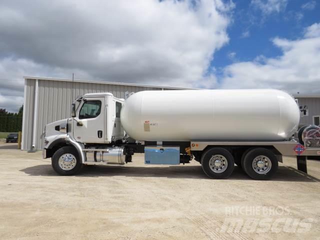 Western Star 47X Truck Tractor Units