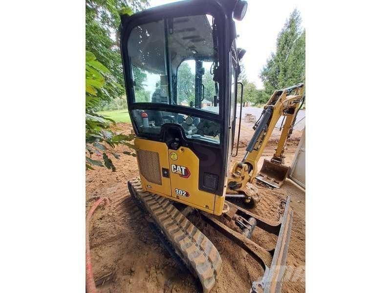 CAT 302 Mini excavators < 7t