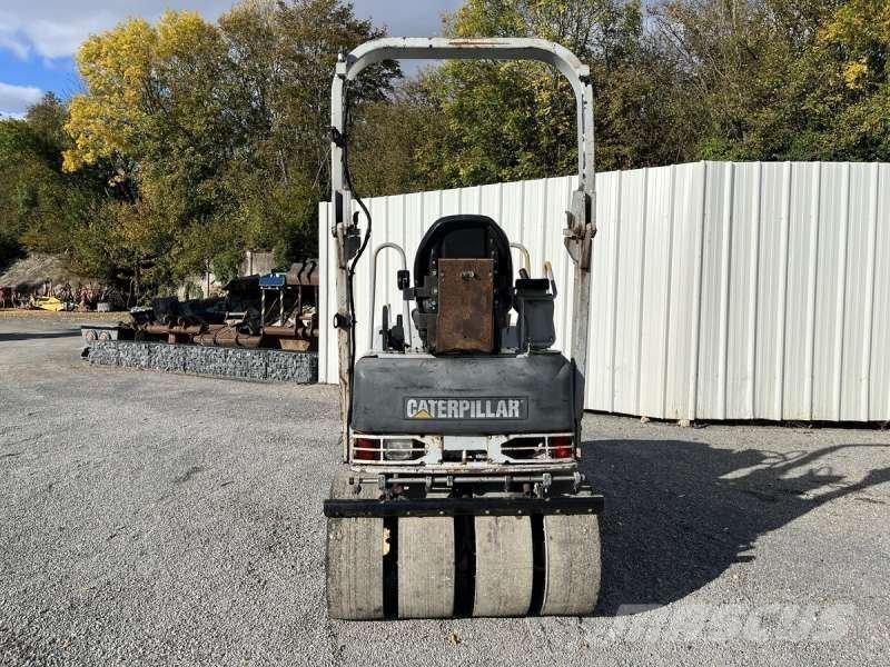 CAT CB225E Soil compactors