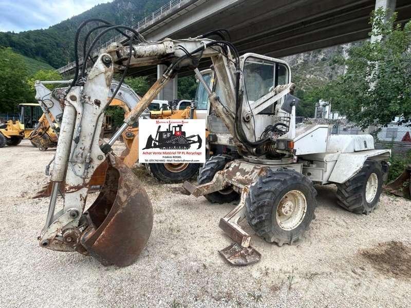 Mecalac 8CXI Wheeled excavators
