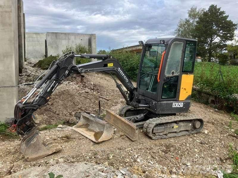 Volvo ECR25D Mini excavators < 7t