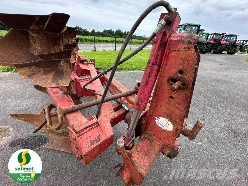Naud RN304 Conventional ploughs