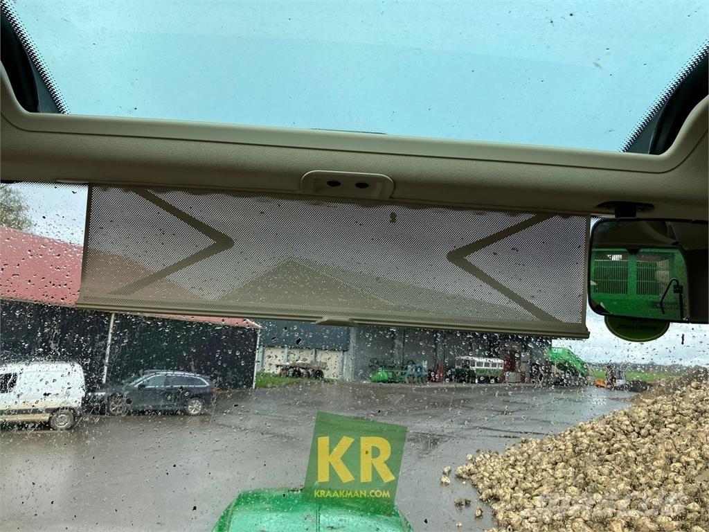 John Deere 6215R Tractors