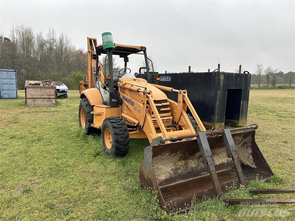 Komatsu WB140 TLB's