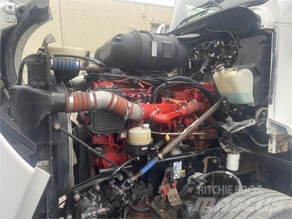 Kenworth T660 Truck Tractor Units