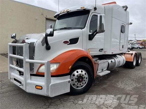 Peterbilt 579 Truck Tractor Units