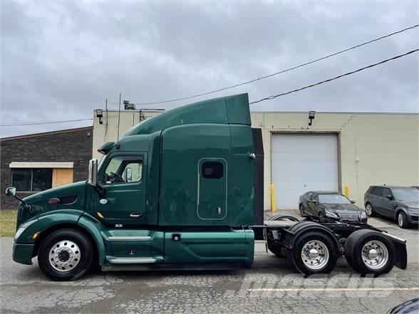 Peterbilt 579 Truck Tractor Units