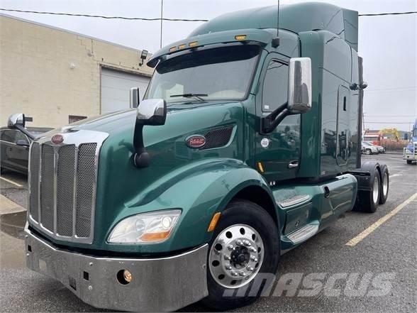Peterbilt 579 Truck Tractor Units