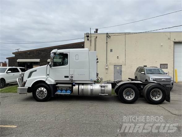 Volvo VNL64T630 Truck Tractor Units
