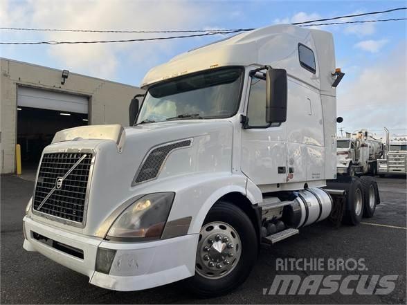 Volvo VNL64T670 Truck Tractor Units