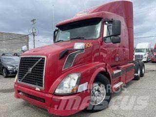 Volvo VNL64T730 Truck Tractor Units