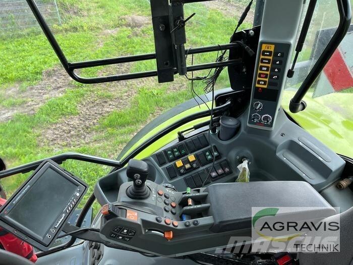 CLAAS ARION 550 CIS+ Tractors