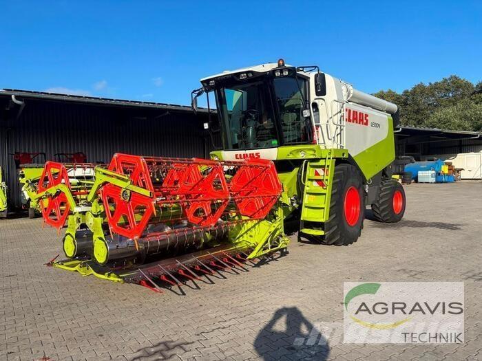 CLAAS LEXION 530 Combine harvesters