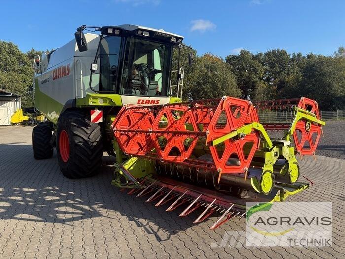 CLAAS LEXION 530 Combine harvesters