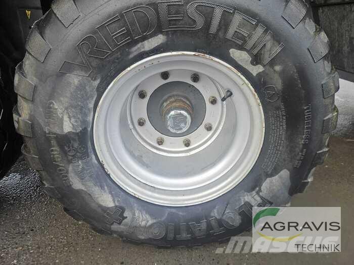 CLAAS QUANTUM 3500 P Self loading trailers